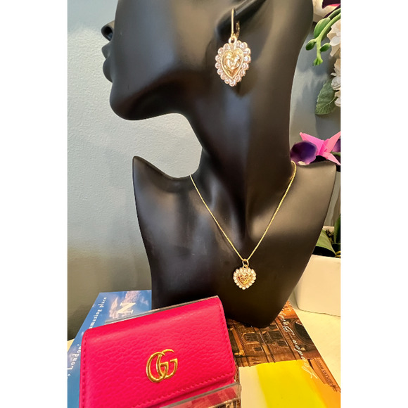 Gucci Gold & Crystal GG Heart Monogram Dangle Earrings (GGXX044) - Picture 5 of 6